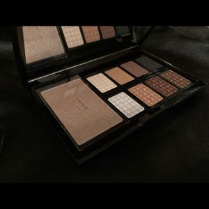 Doucce Freematic Limited Edition Smokey Pro Palett